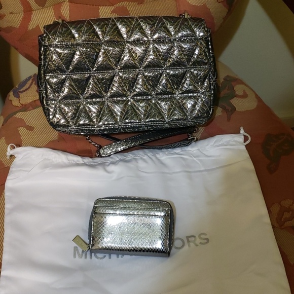 2pc Michael Kors purse and wallet - Picture 2 of 2